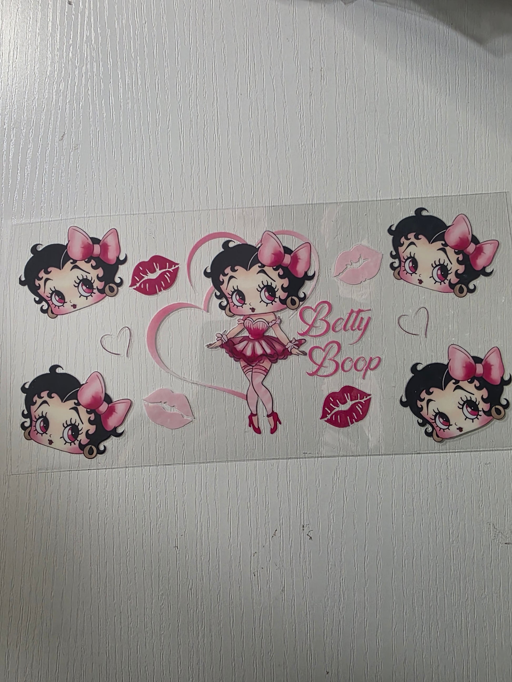 Betty boop and kisses