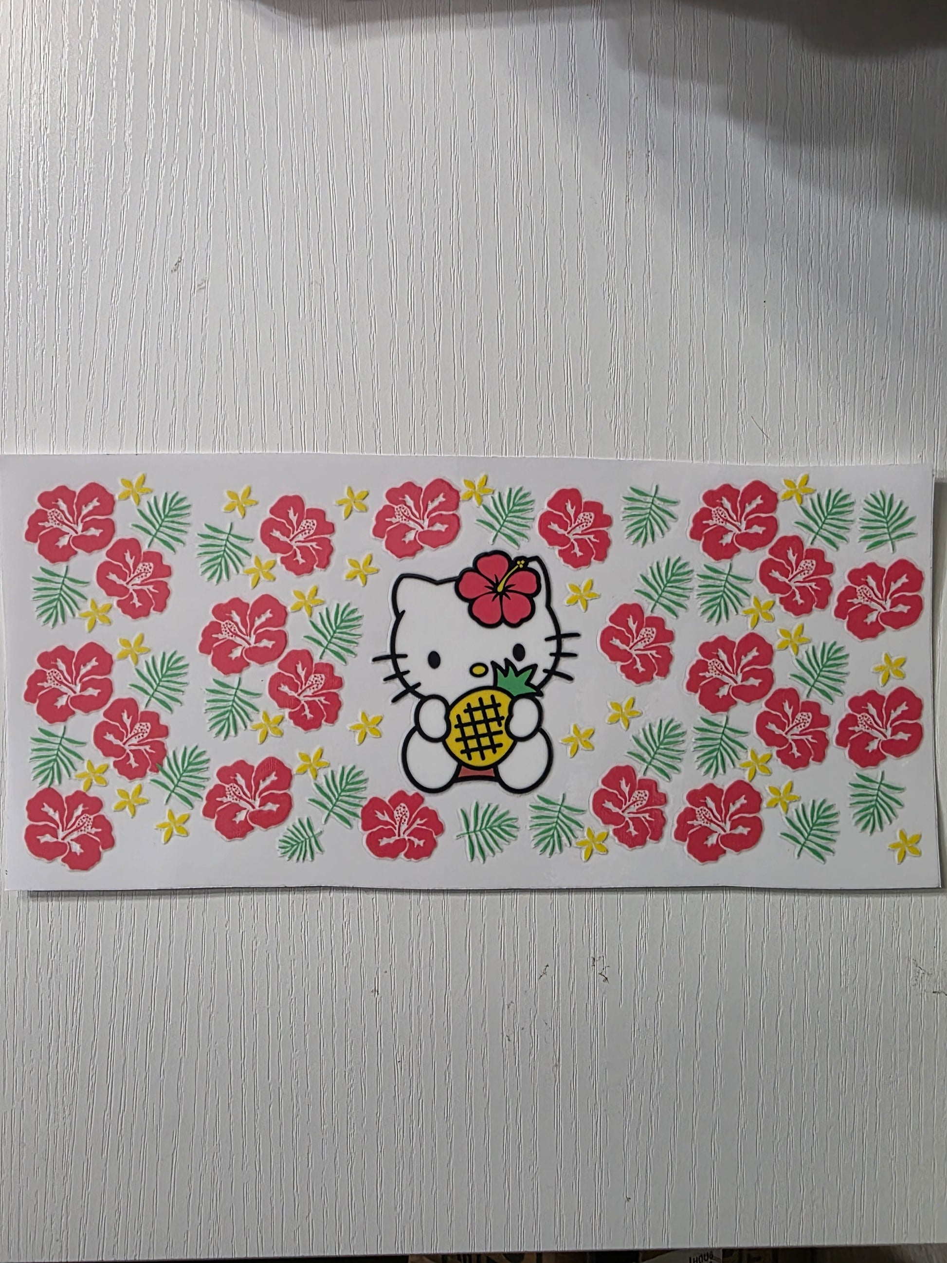 Hello kitty & pineapple w/ flowers