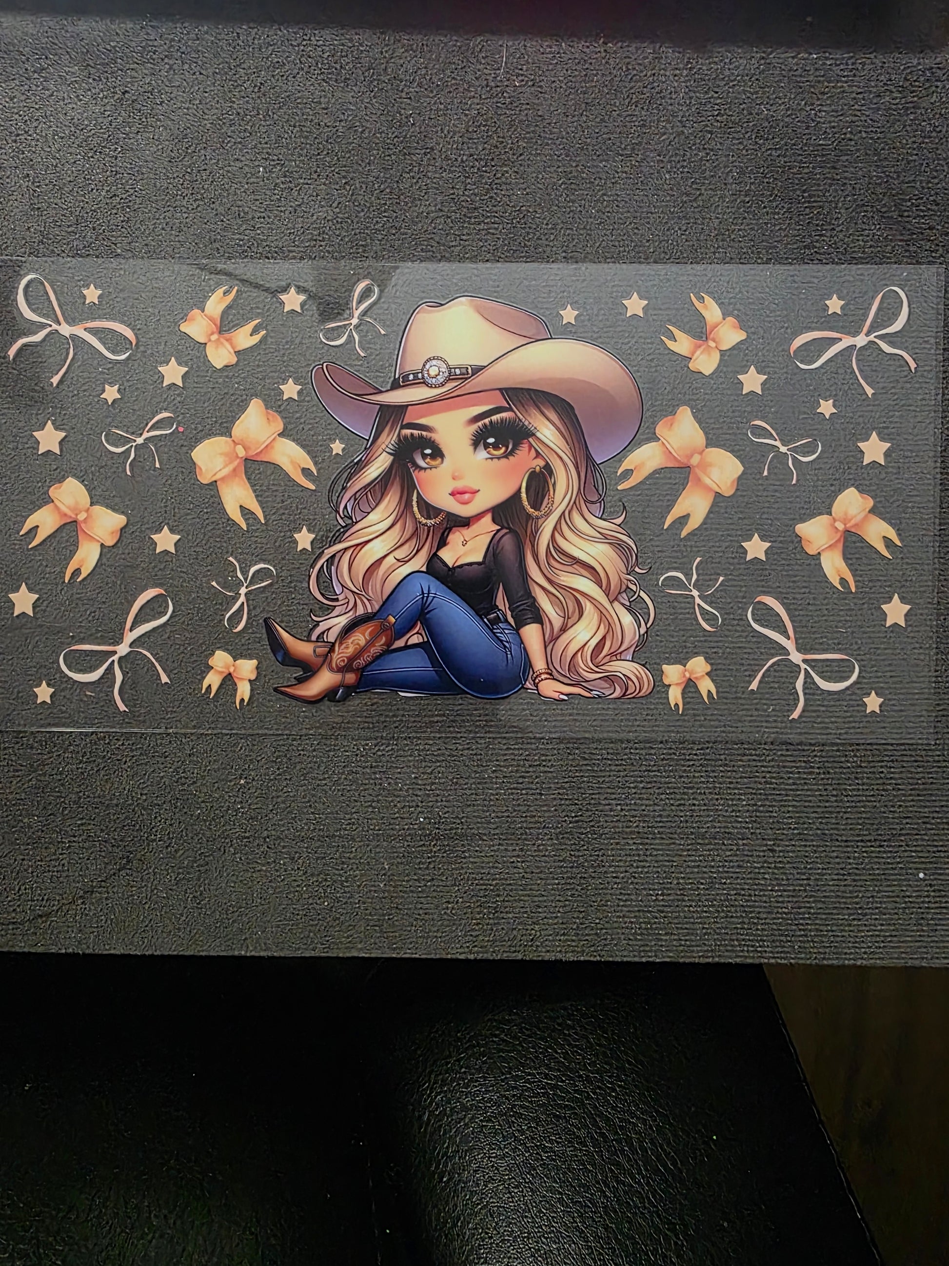 Blonde cowgirl w/ cowboy hat & bows